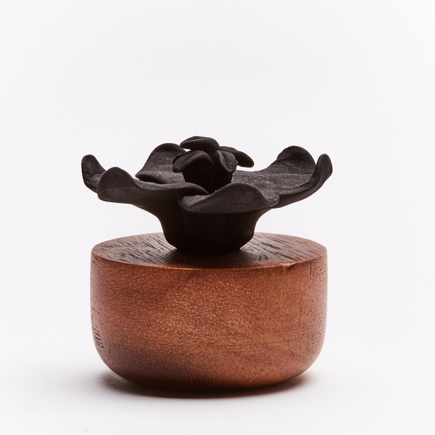 Jasmin Sculpture Black