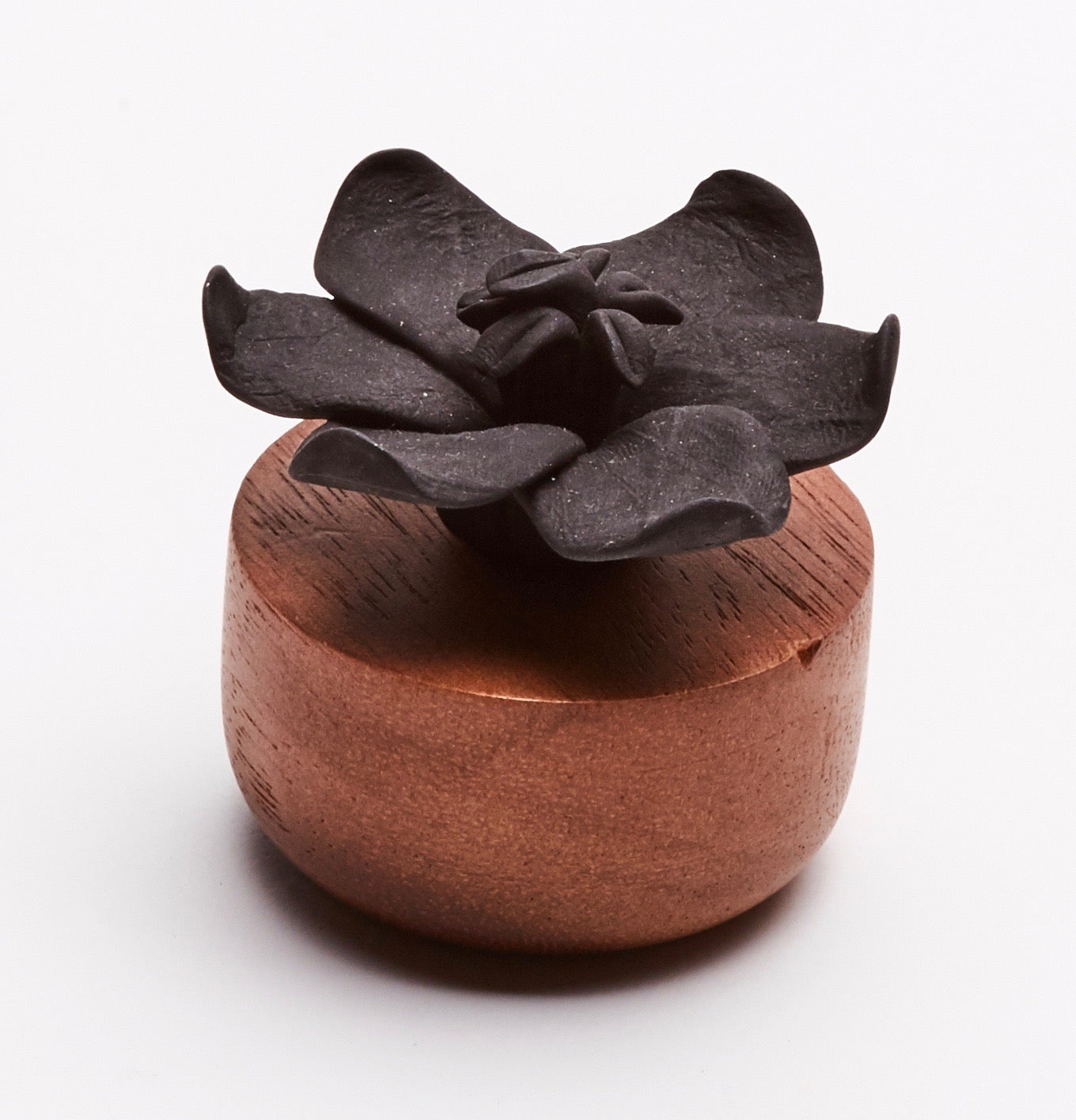 Jasmin Sculpture Black
