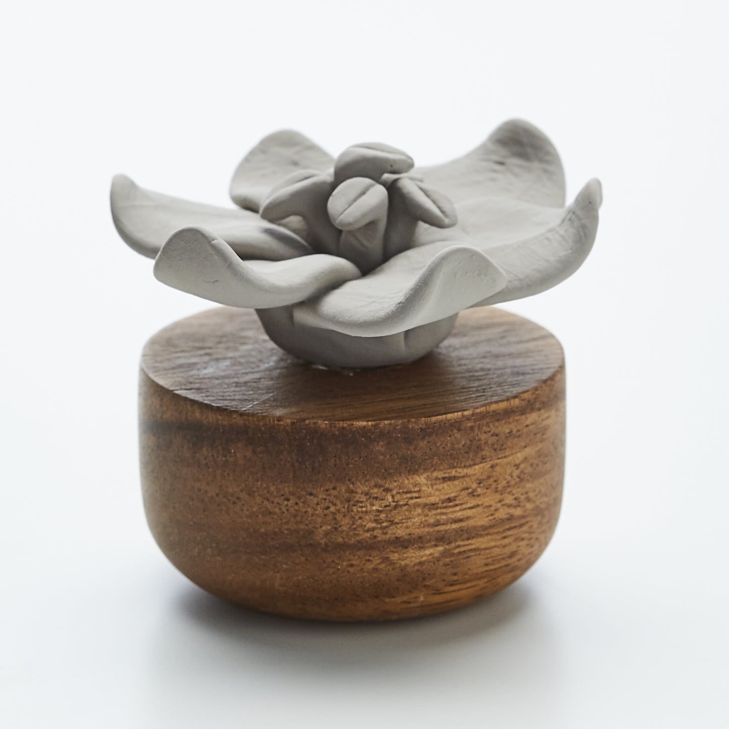 Jasmin Sculpture Grey